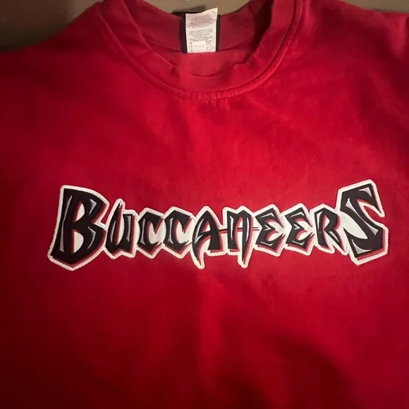 Vintage Tampa Bay Buccaneers Crewneck Sweatshirt Red NFL Football XL NWT - Picture 6 of 7